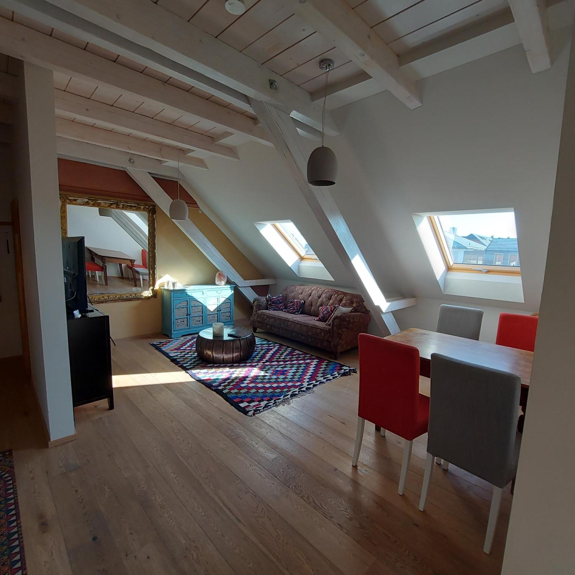 Boardinghouse Neumarkt Alte Schule Neumarkt in der Oberpfalz Extérieur photo