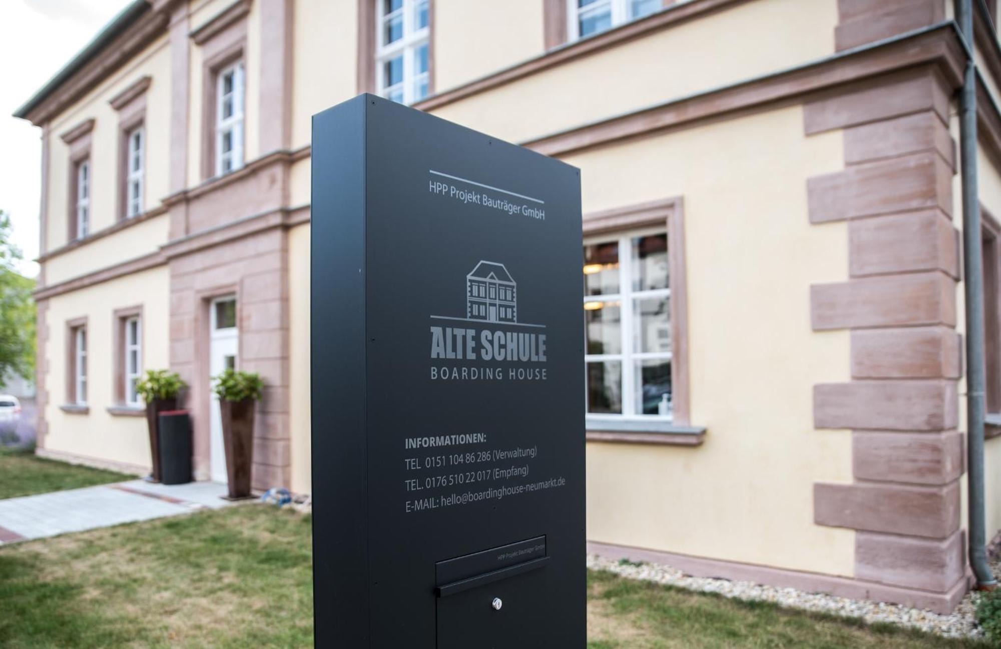 Boardinghouse Neumarkt Alte Schule Neumarkt in der Oberpfalz Extérieur photo